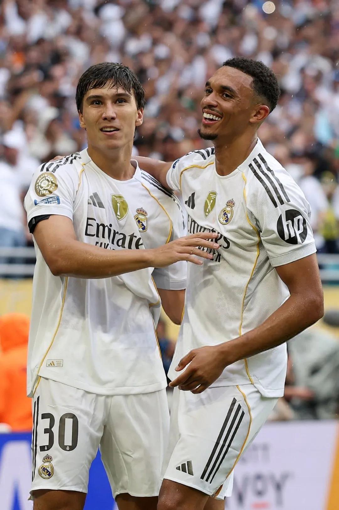 荷甲赛前走向成谜，多特蒙德绝杀压哨，话题不断，心理建设被强调的简单介绍