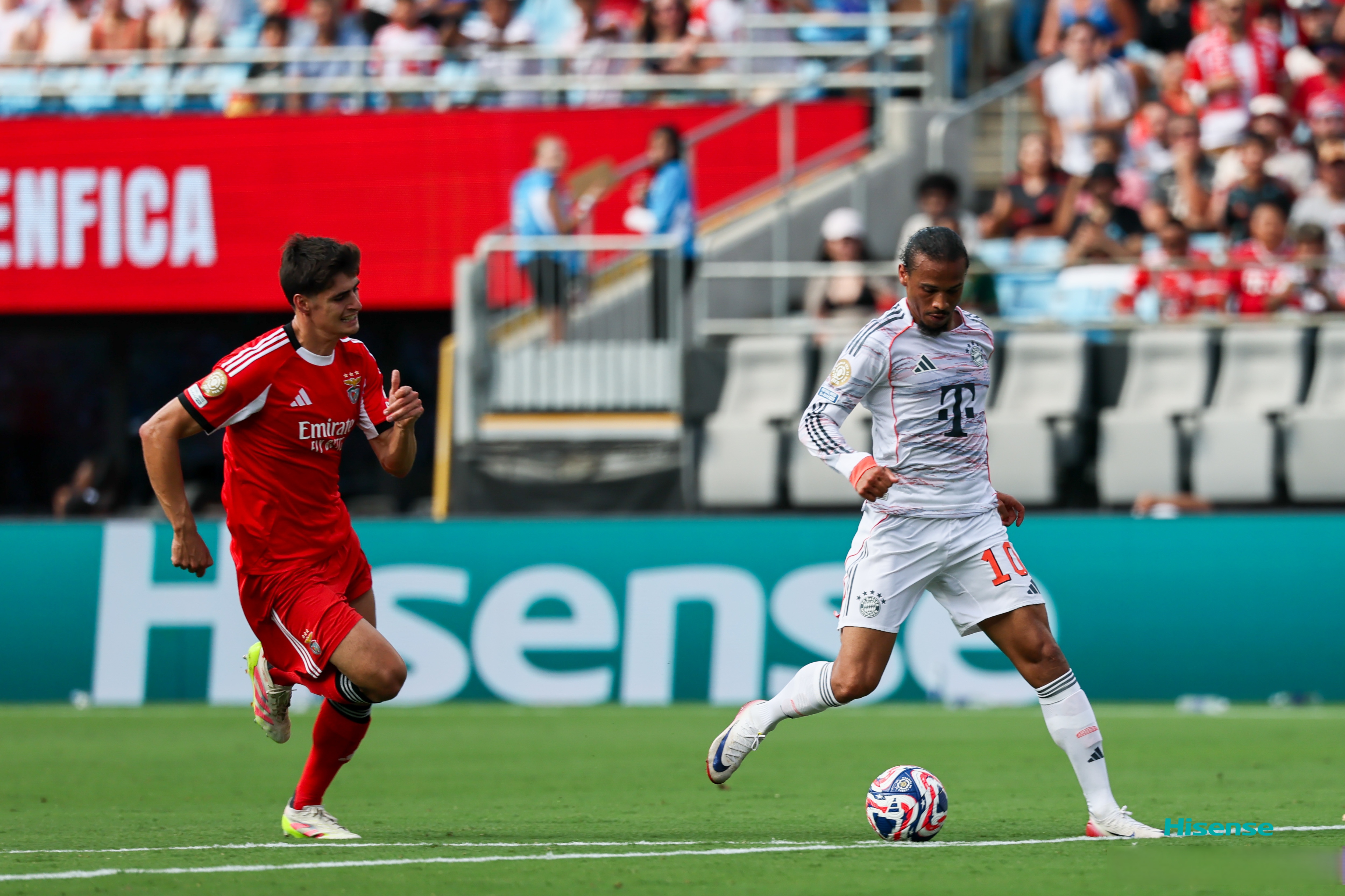 包含今夜德甲焦点战；拜仁慕尼黑防线松动；底气十足；数据趋势出现新变化的词条