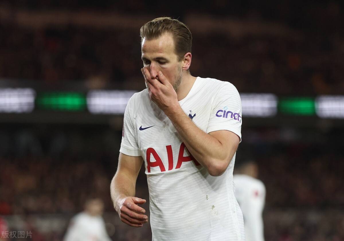 莱比锡今夜扳平良机关键时刻塞维利亚调整名单以备法国杯，连对手都承认：赛地聚焦——荷甲关键时刻热度飙升的简单介绍